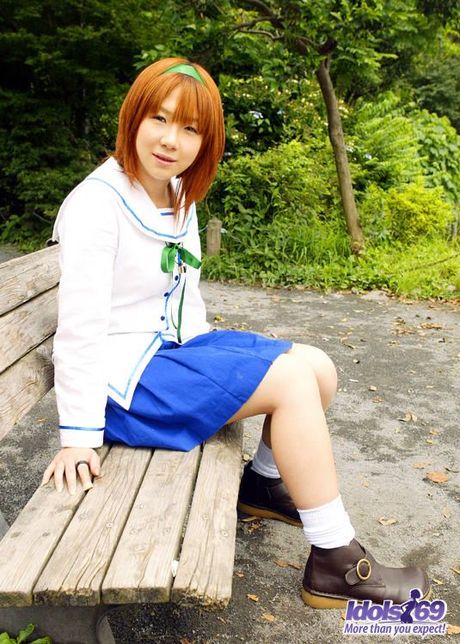 Asian tramp Akane looks forward to teasing the college guys on lunch break